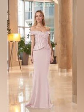 Alexander by Daymor NWT Rose Pink Off-Shoulder Evening Gown Dress Size 6 #1062